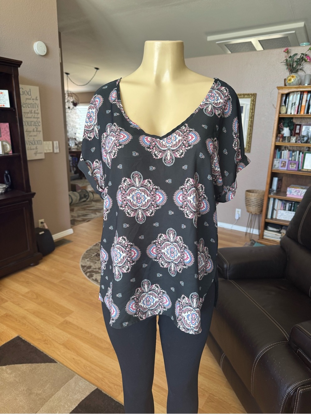 AUW black, brown, red & green paisley short sleeve blouse-size L